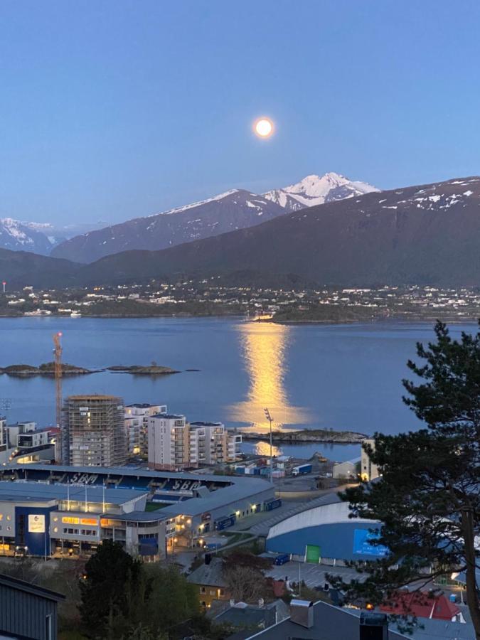 Ålesund Great Place With View To The Mountains And Fjord מראה חיצוני תמונה